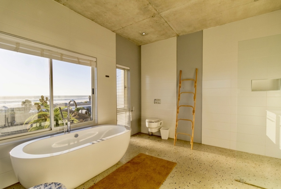 4 Bedroom Property for Sale in Van Riebeeckstrand Western Cape